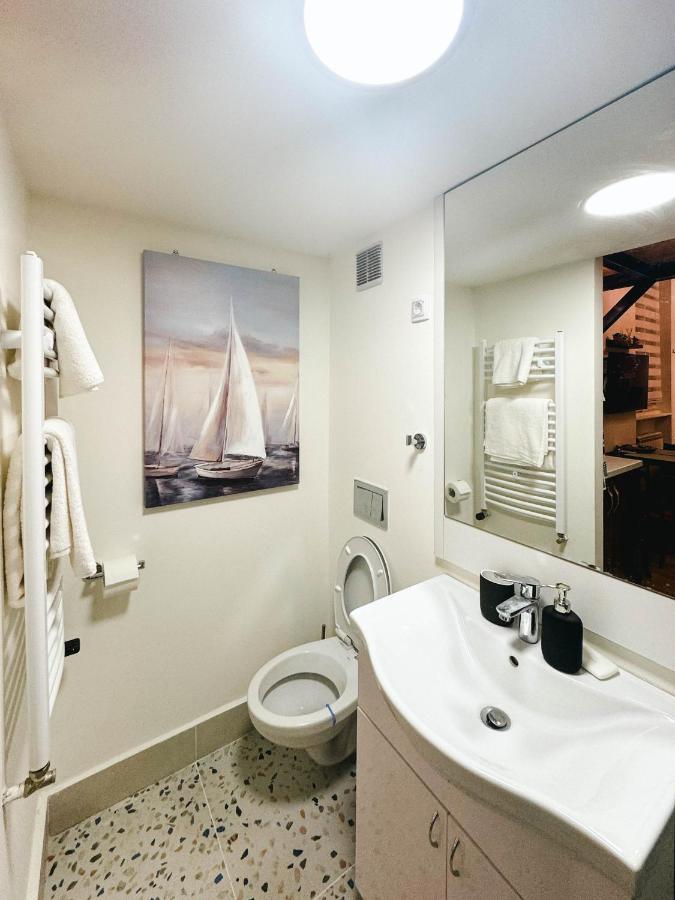 Comfy Studio In City Center Belgrado Esterno foto